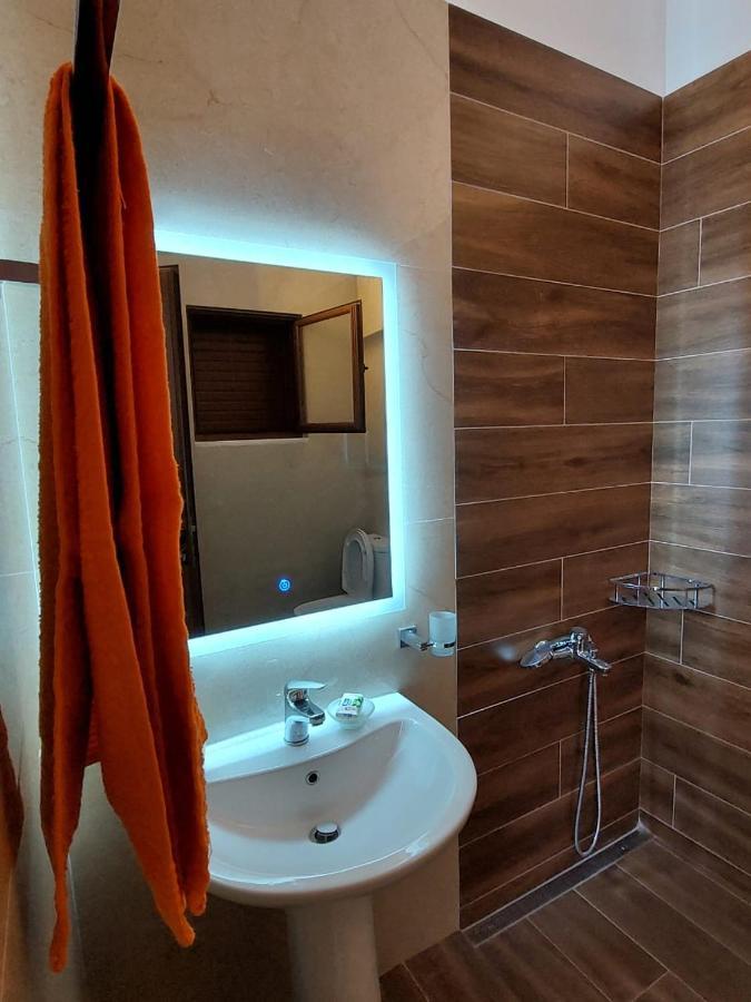 Guest House Gorani ベラト エクステリア 写真