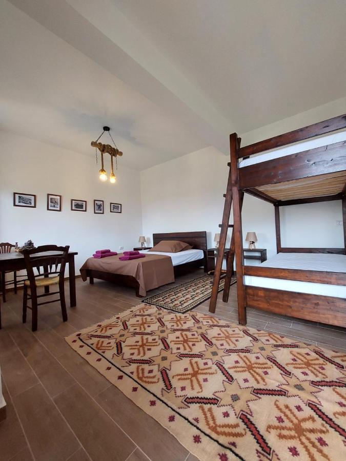 Guest House Gorani ベラト エクステリア 写真